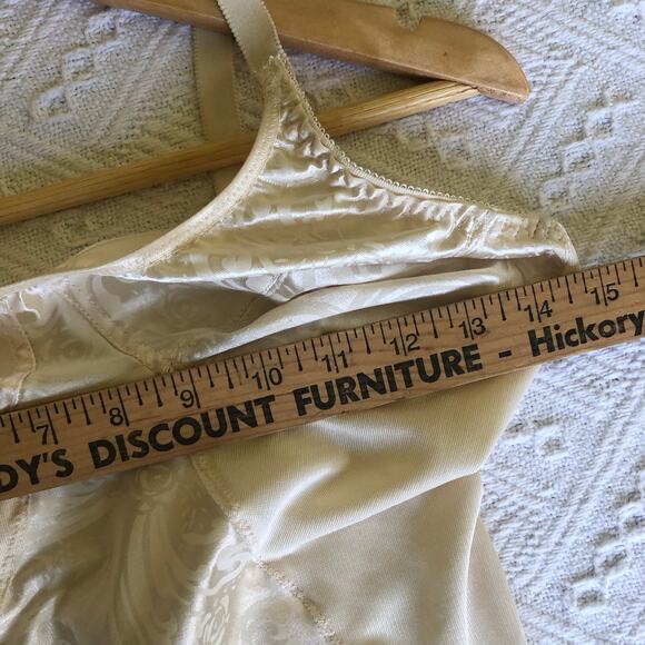 Vintage Lady Manhattan Body Briefer Shapewear Bodysuit Teddy 36C Made In USA - Picture 9 of 9